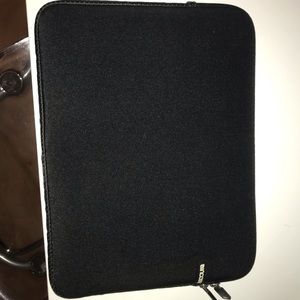15 Inch Incase Laptop Sleeve